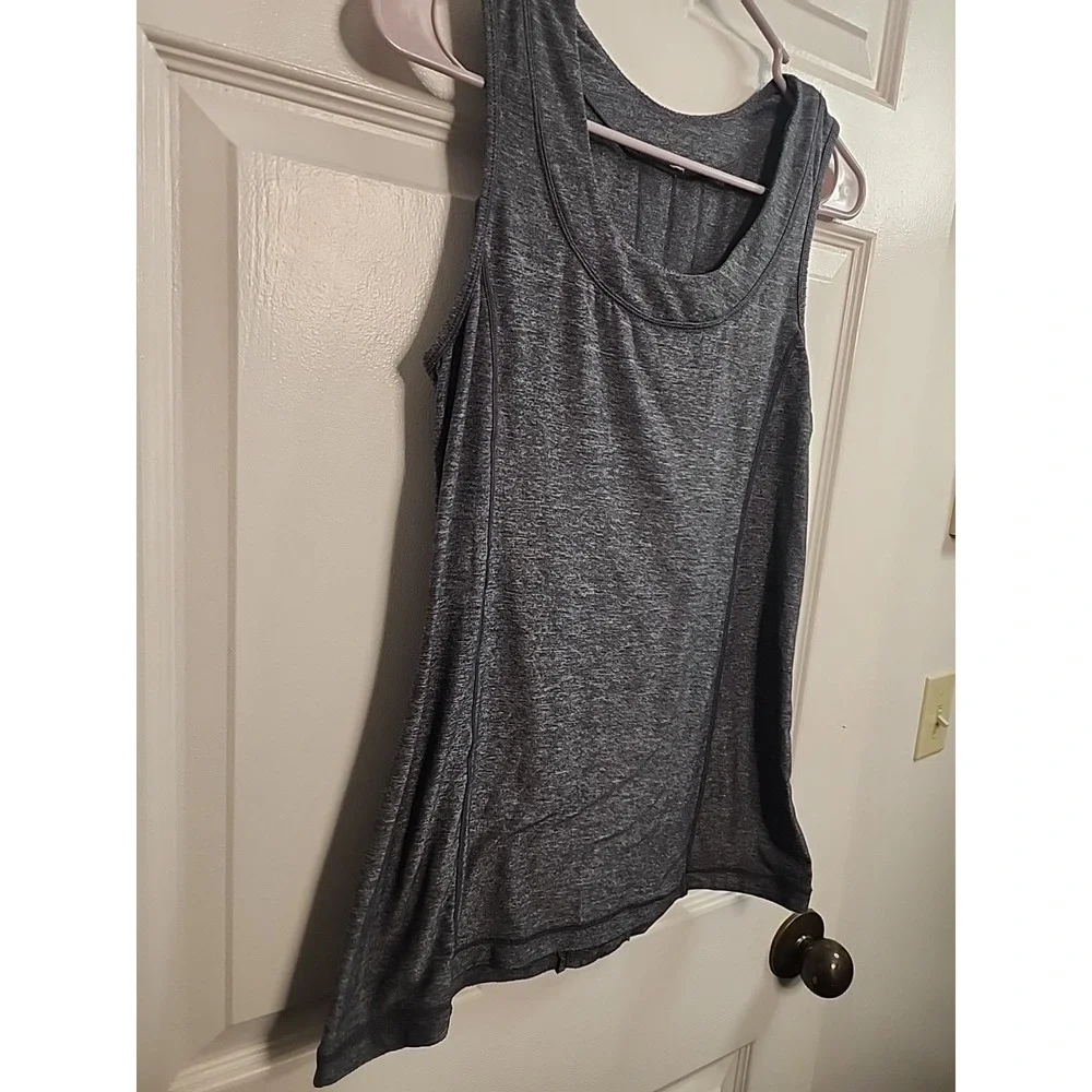 Lululemon Tank Top Size 8 Gray Ruffle Yoga Gym Activewear‎